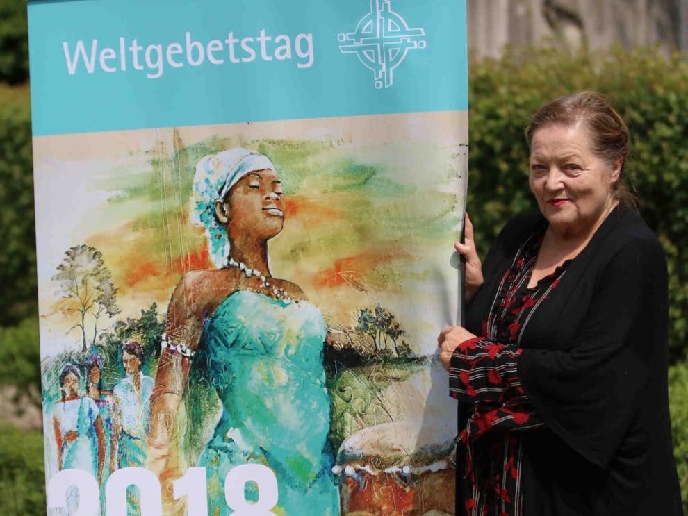 Foto: Marianne Sägebrecht zu Besuch beim Weltgebetstag in Nürnberg, © Udo Dreier